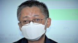 八九民运时代表香港学界到北京声援的学联前秘书长陈清华表示， 对于有争论1989年6月4日凌晨北京天安门有没有死过人， 他表示亲眼见到有一名工人在天安门广场被枪杀 (美国之音/汤惠芸)