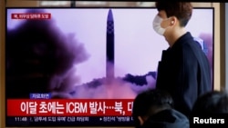 韩国电视节目报道朝鲜2022年11月17日发射弹道导弹。