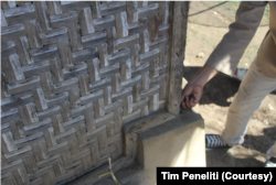 Struktur Bale Bayan mampu meredam dampak gempa. (Foto: Tim Peneliti