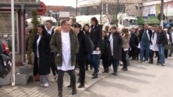 Gračanica: Protest zdravstvenih radnika zbog zabrane dinara 