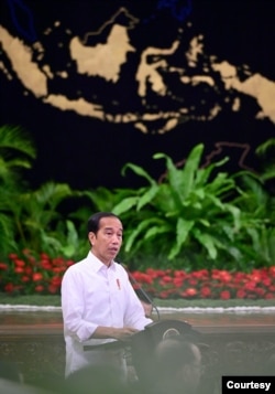 Presiden Jokowi dalam Sidang Kabinet Paripurna, di Istana Kepresidenan Jakarta, Senin (26/2) (biro Setpres)