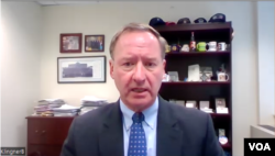 VOA와 화상 인터뷰를 하고 있는 브루스 클링너 헤리티지재단 선임연구원