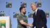 Zelenskyy gặp các nhà lãnh đạo NATO sau khi bị từ chối mốc thời gian kết nạp | VOA