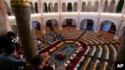 Suasan parlemen Hungaria di Budapest dalam foto yang diambil pada 5 Februari 2024. (Foto: AP/Denes Erdos)