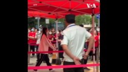 中国高考进行时 家长场外苦等