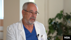 立陶宛坦克人-道诺拉维修斯医生接受美国之音专访（视频截图）