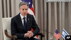 រដ្ឋមន្ត្រីការបរទេសសហរដ្ឋអាមេរិកលោក Antony Blinken ថ្លែងនៅក្នុងកិច្ចប្រជុំ​មួយ​ជាមួយ​ប្រធានាធិបតីអ៊ីស្រាអែលលោក Isaac Herzog នៅ​ទីក្រុងហ្ស៊េរុយសាឡិម ប្រទេសអ៊ីស្រាអែល កាលពីថ្ងៃទី៧ ខែកុម្ភៈ ឆ្នាំ២០២៤។ 