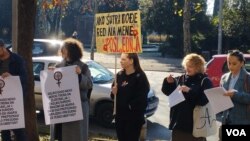 Protest ispred Skupštine Crne Gore (Foto: VOA, Jovo Radulović)
