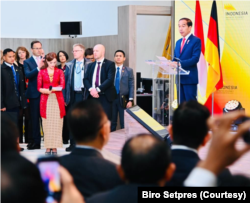 Dalam pembukaan Hannover Messe 2023, di Pavilion Indonesia, di Jerman, Presiden Jokowi menegaskan komitmennya untuk megembangkan hilirisasi industri dan terbuka terhadap berbagai investasi. (Foto: Couresy/Biro Setpres)