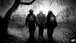 An illustration depicting Ukrainian civilian Roman Vuiko being detained by Russian soldiers.