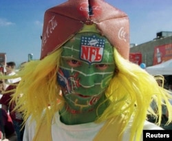 Navijač uoči Superboula 1998. u San Dijegu (Foto: Reuters)