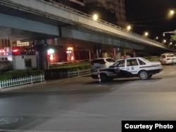 警察24小时执勤 警车24小时巡逻 (兰州穆斯林提供)