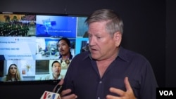 필 로버트슨 휴먼라이츠워치 아시아 담당 부국장이 VOA를 방문했다.