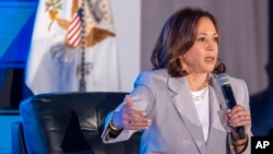 Wakil Presiden Kamala Harris berbicara di Global Black Economic Forum sebagai bagian dari Essence Fest di New Orleans, 29 Juni 2023. (Foto: via AP)