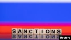 Prema nedavno objavljenom istraživanju, više srpskih kompanija u Rusiju izvoze robu i dobra takozvane dvostruke namene. Nalaze se na meti zapadnih sankcija pošto se mogu koristiti za rusko naoružanje - upotrebljeno pri invaziji na Ukrajinu. (Foto: Reuters)