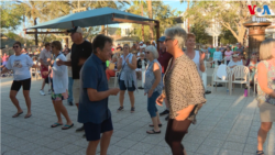 ពលរដ្ឋ​អាមេរិកាំង​ចាស់ៗ​ទៅ​រស់នៅ​ក្នុង​សហគមន៍​អ្នក​ចូល​និវត្តន៍​រដ្ឋ Florida 