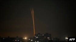 2023 年 9 月 17 日，从俄罗斯别尔哥罗德地区发射的俄罗斯导弹飞向乌克兰东部哈尔科夫。