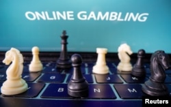 ILUSTRASI - Masalah judi online dianggap sangat mengkhawatirkan karena mayoritas masyarakat yang terjerat judi online tersebut berasal dari kalangan bawah. Awal tahun ini dilaporkan sudah ada empat orang yang mengakhiri hidup mereka akibat judi online.