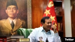 FILE - Prabowo Subianto saat menerima ucapan selamat dari Presiden Amerika Serikat, Joe Biden, 23 Maret 2024. (Twitter/prabowo)