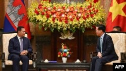 នាយករដ្ឋមន្ត្រីកម្ពុជាលោក ហ៊ុន ម៉ាណែទ ជួបពិភាក្សាជាមួយប្រធានាធិបតីវៀតណាមលោក Vo Van Thuong នៅវិមានប្រធានាធិបតីវៀតណាម នៅទីក្រុងហាណូយ ប្រទេសវៀតណាម កាលពីថ្ងៃទី១១ ខែធ្នូ ឆ្នាំ២០២៣។