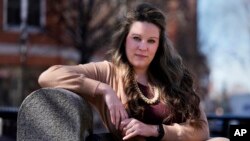 Kristin Fric, jedna od podnositeljki tužbi protiv lekara u Bostonu (Foto: AP/Charles Krupa)
