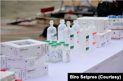 Bantuan berupa obat-obatan dan peralatan kesehatan dari pemerintah Indonesia siap diberangkatkan ke Mesir dan Sudan dari pangkalan TNI AU Halim Perdana Kusuma, Jakarta Timur, 3 April 2024. (Foto:Courtesy/Biro Setpres)