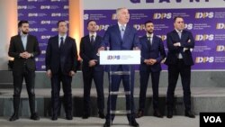 Predsjednik Crne Gore i lider opozicione Demokratske partije socijalista Milo Đukanović na konferenciji za novinare u Podgorici (Foto: VOA)