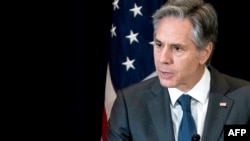 美国国务卿布林肯在华盛顿国务院发表妇女民主权利的讲话。（2023年3月28日）