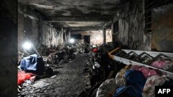 Tầng trệt nơi để xe của chung cư được cho là nơi vụ cháy bùng phát