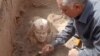 Un sphinx "souriant à fossettes" découvert en Égypte