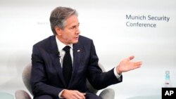 Menteri Luar Negeri AS Antony Blinken berbicara di Konferensi Keamanan Munich, Sabtu (18/2). 