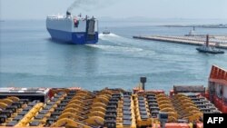 រូបឯកសារ៖ កំពង់ផែនាំចេញ​និង​នាំចូលទំនិញ​ Yantai នៅ​ខេត្ត Shandong ប្រទេសចិន កាលពីថ្ងៃទី៨ ខែឧសភា ឆ្នាំ២០២៤។ 