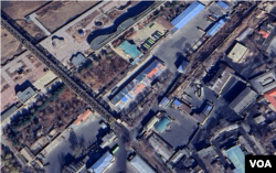 조중우의교 북한쪽 출입구 인근에 트럭과 버스 등 차량이 등장했다. 사진=Airbus (via Google Earth)