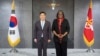 美国常驻联合国代表琳达·托马斯-格林菲尔德在首尔与韩国国防部长官申源湜举行会晤。（2024年4月15日）