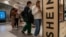 美国纽约时报广场Forever 21店内销售的中国便宜服装品牌Shein。（2023年11月10日）