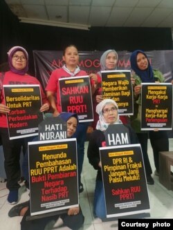 Para aktivis JALA PRT siap menggelar aksi protes mogok makan untuk mendorong pengesahan segera RUU PPRT (foto: JALA PRT).