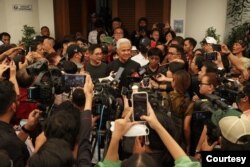 FILE - Ganjar Pranowo sudah menyiapkan tim hukum untuk segera mendaftarkan gugatan ke Mahkamah Konstitusi. (TPN Ganjar-Mahfud)