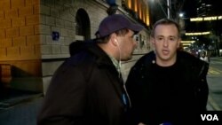 Napad na novinara TV N1 Mladena Savatovića prilikom izveštavanja sa protesta u Beogradu (foto: N1)
