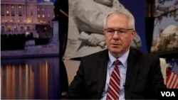 Arhiva - Majkl Marfi, ambasador SAD u Bosni i Hercegovini, tokom intervjua za Bosanski servis Glasa Amerike, 11. aprila 2024.