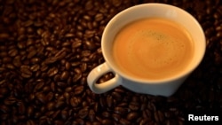 Šoljica kafe - ilustracija (Foto: REUTERS/Eric Vidal/Illustration)