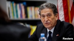 Američki diplomata Džejms Rubin u Podgorici (Foto: REUTERS/Stevo Vasiljevic)