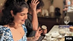 “麻辣屋”的顾客（贾尚杰摄）