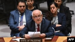 Duta Besar Palestina untuk PBB Riyad Mansour dalam pertemuan Dewan Keamanan PBB mengenai situasi di Timur Tengah, termasuk masalah Palestina, di markas besar PBB di New York, 25 Maret 2024. (ANGELA WEISS / AFP)