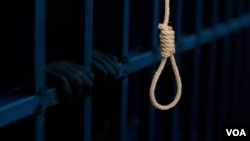 Iran pada Jumat (19/5) mengeksekusi tiga pria yang dikatakan terlibat dalam kematian tiga anggota pasukan keamanannya dalam protes antipemerintah tahun lalu. (Foto: Ilustrasi/VOA)