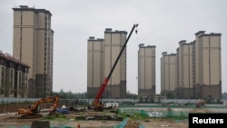 资料照:碧桂园在天津开发的一处住宅区建筑工地。(2023年8月18日)