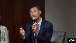 모르스 단 전 국무부 국제형사사법대사가 23일 이날 워싱턴 D.C.에서 한국 통일부와 미국 싱크탱크인 전략국제문제연구소(CSIS)가 공동 주최한 북한인권 국제대화 이틀째 행사에서 발언하고 있다.