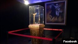 Keris dan lukisan Pangeran Diponegoro, koleksi Museum Nasional Indonesia, Jakarta. (Facebook/museumnasionalindonesia)