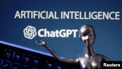 Logo ChatGPT dan tulisan Artificial Intelligence terlihat pada foto ilustrasi yang diambil 4 Mei 2023. (Foto: Reuters)