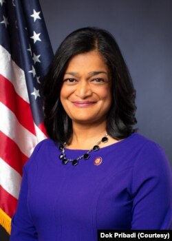 Pramila Jayapal, anggota DPR Amerika Serikat yang dibesarkan di Indonesia sewaktu mengikuti orang tuanya bertugas pada akhir 1969. (Foto: Dok Pribadi)