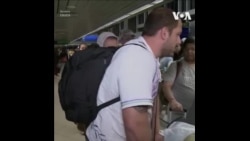 刚回国的罗马尼亚人描述在以色列躲避爆炸的经历  刚回国的罗马尼亚人描述在以色列躲避爆炸的经历